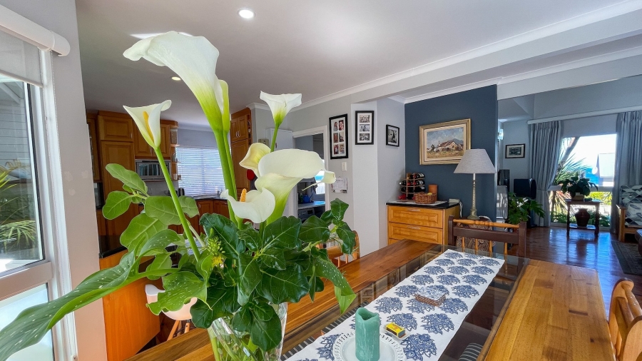 5 Bedroom Property for Sale in Hersham Western Cape